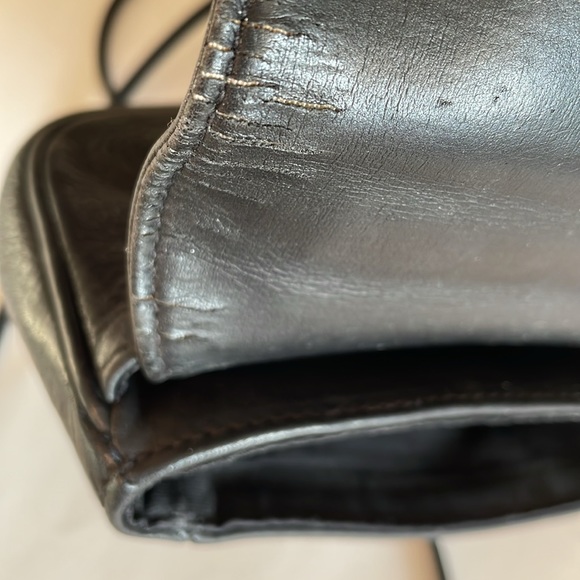 Vintage Nine West Black Small Top Handle Turn Lock Crossbody Bag - Picture 6 of 9